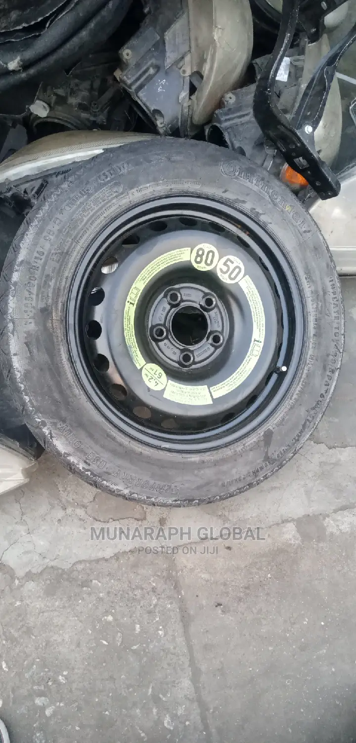 Mercedes Benz CLA 250 Spare Tire.