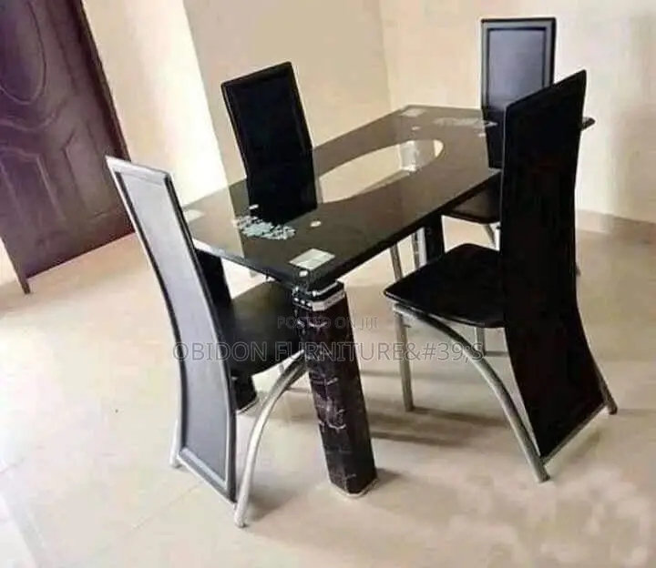 Portable Glass Dining