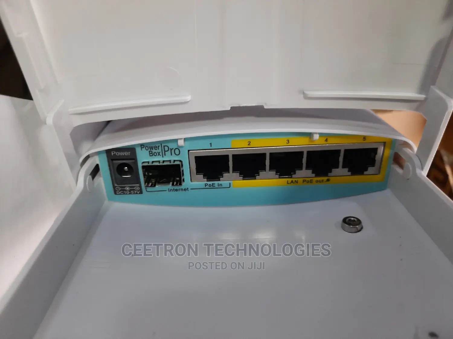 MIKROTIK:RB960PGS-PB Powerbox Pro With Routeros L4, Outdoor