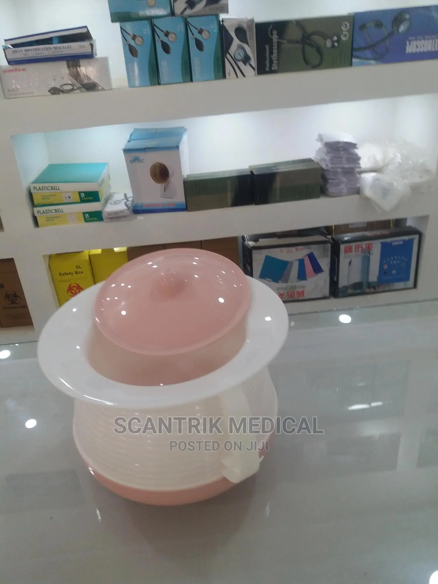 Vomit Bowl With Plastic Bowl