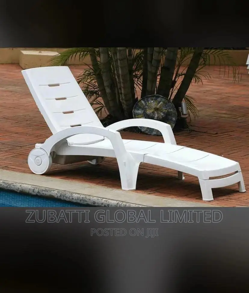 Outdoor Pool Bed