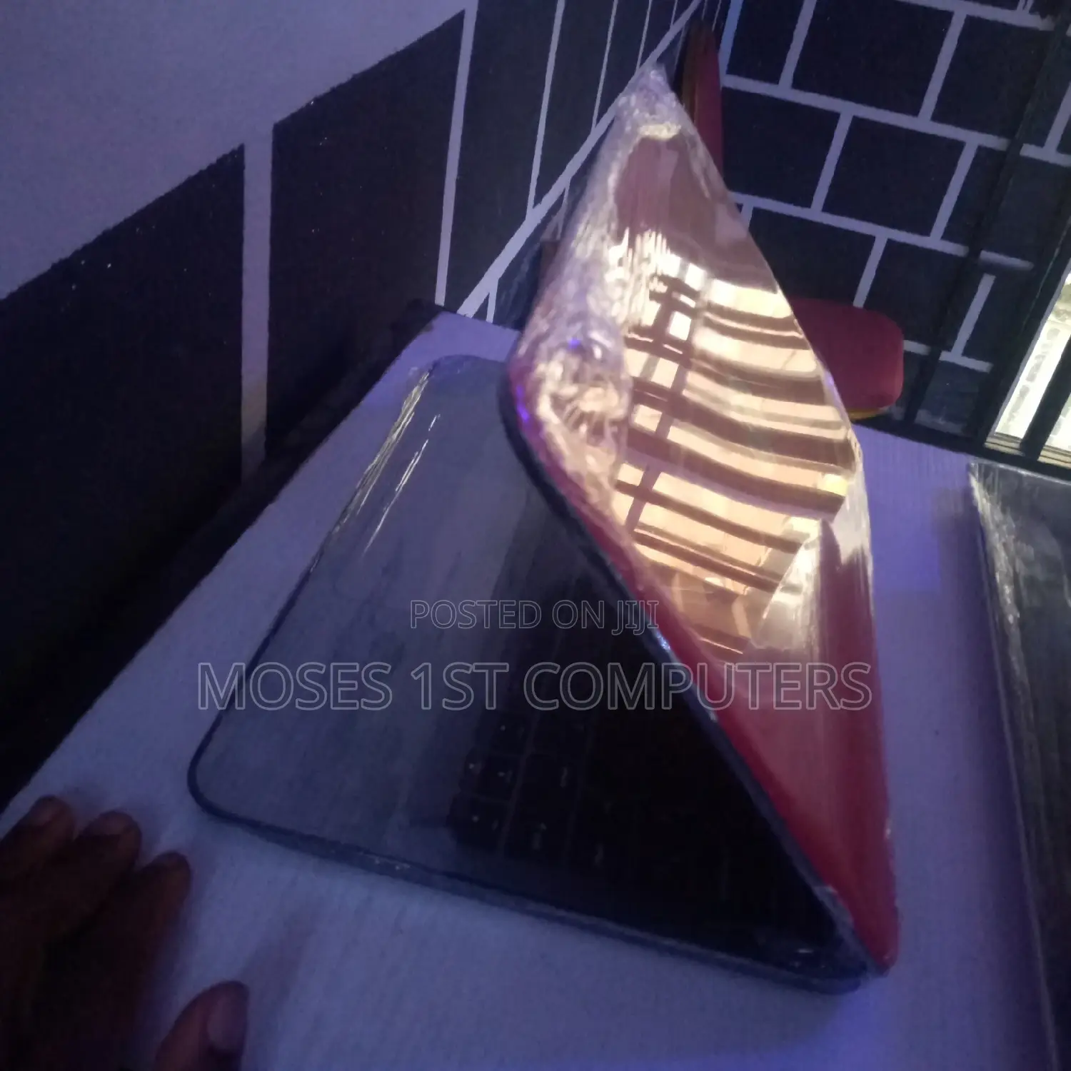 New Laptop HP 14z 4GB Intel SSD 128GB