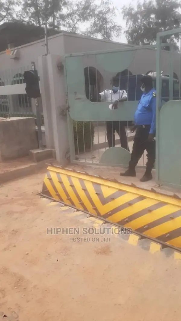 Hydraulic Roadblock Automatic Traffic Road Blocker