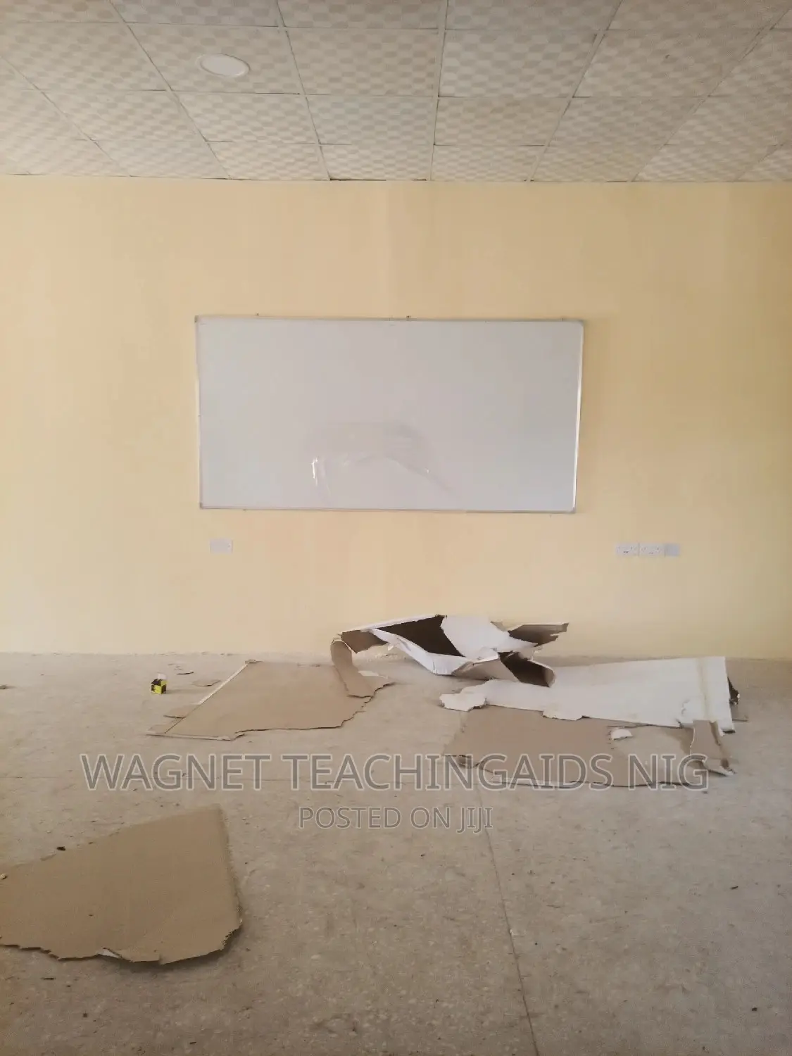 Green And White Imported Magnetic Board In Abuja