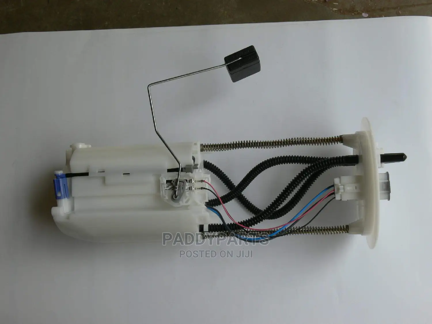 LX570 Fuel Pump (Complete)