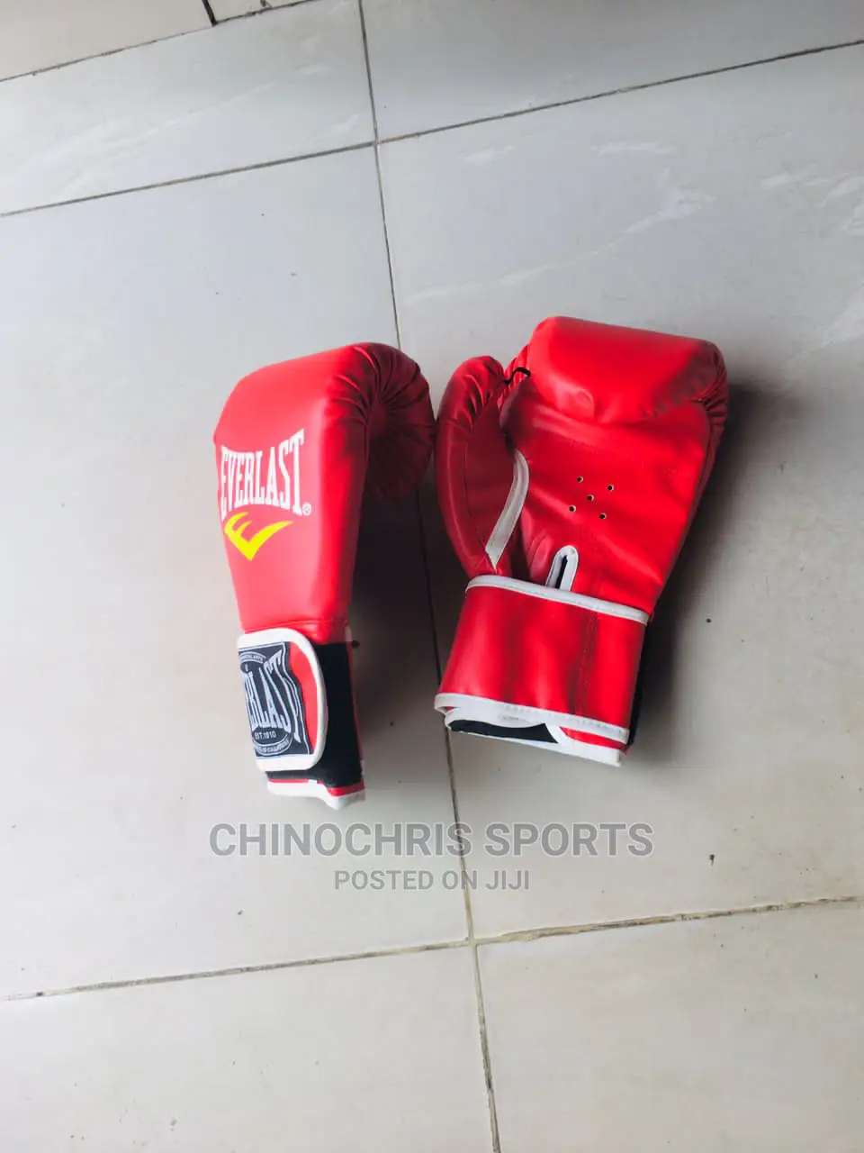 Boxing Gloves Red Matsa