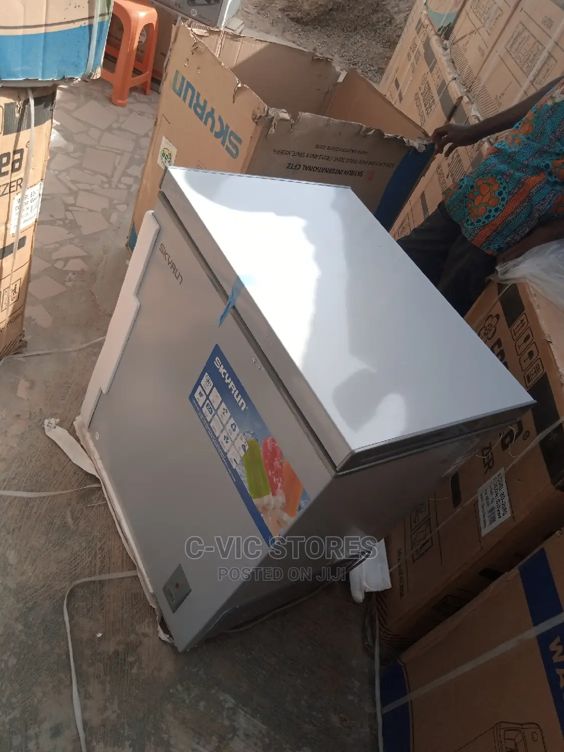 Skyrun 145-Litres Chest Freezer Bd-145a Grey