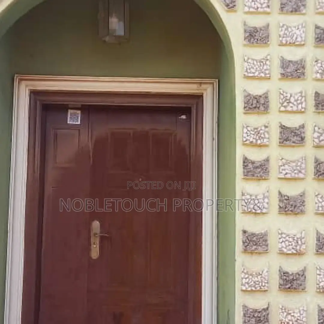 5bdrm Bungalow in Sango Ota Ogun State, Ifo for Sale