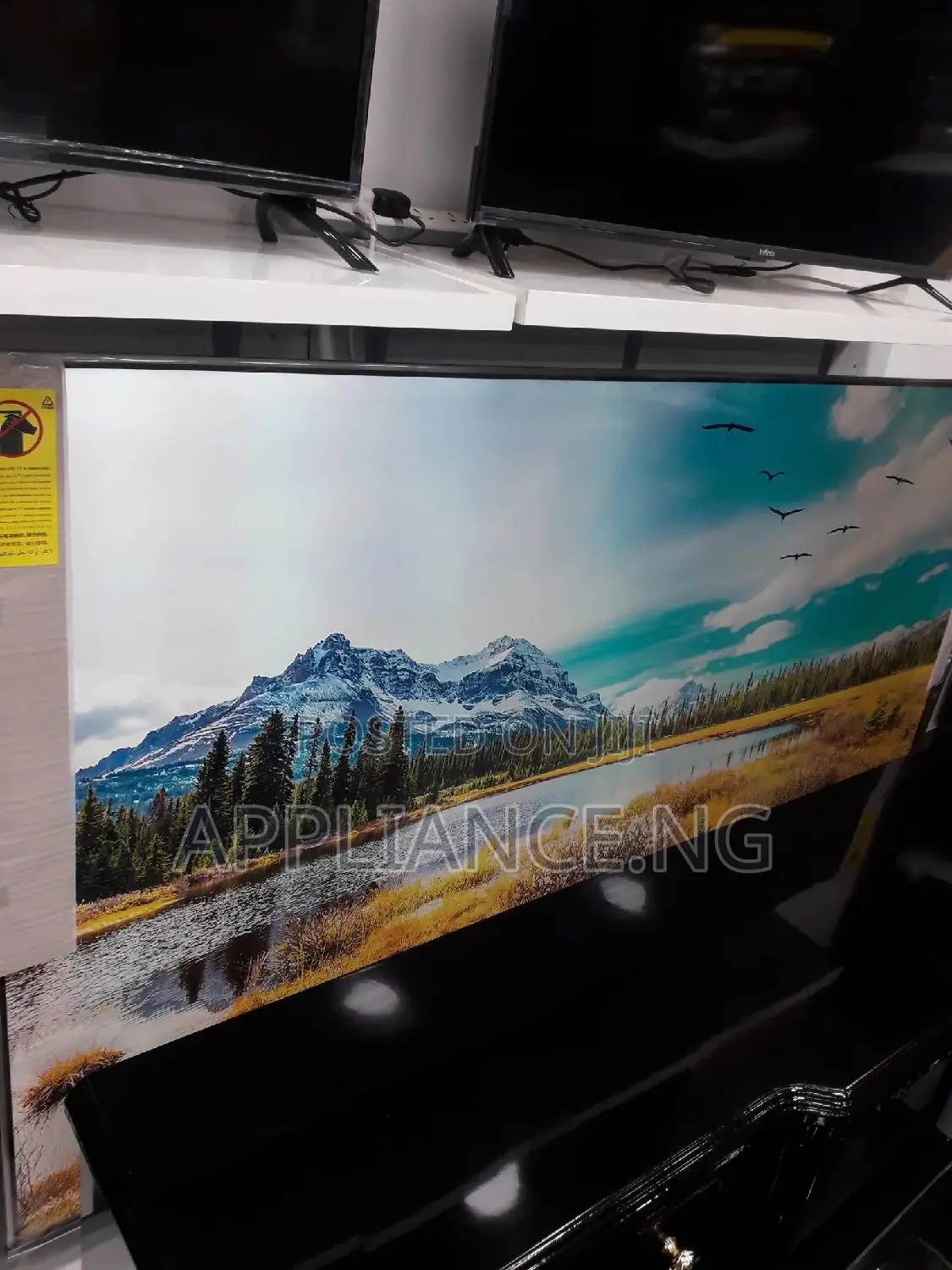 Hisense 85''smart UHD Tvnetflix,Youtube DSTV Now APP