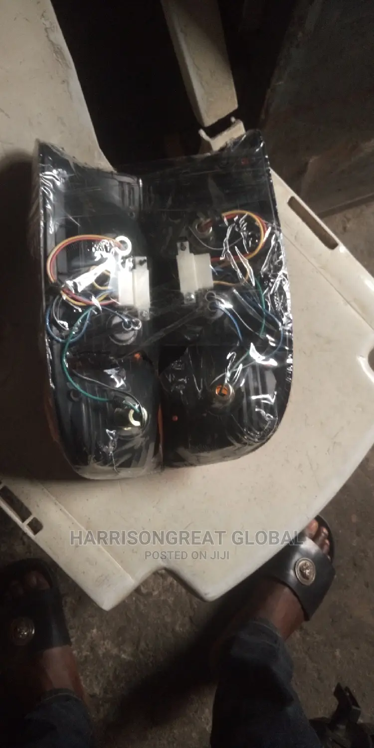 Back Lights for Toyota Tacoma 2002 Model Set