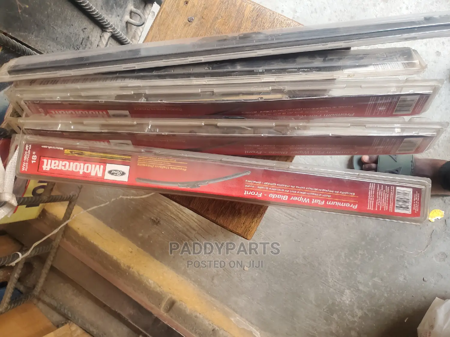 Ford Explorer and Edge Wiper Blade