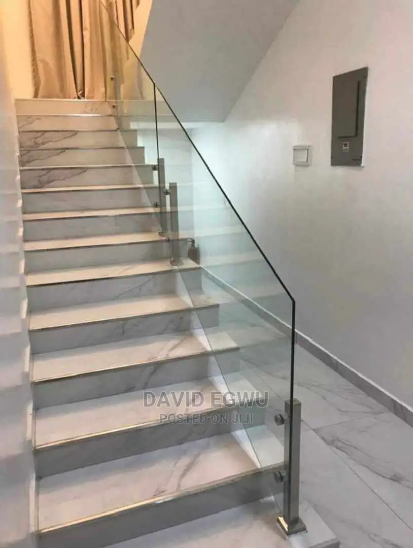 Frameless Glass Rail With Side Rail