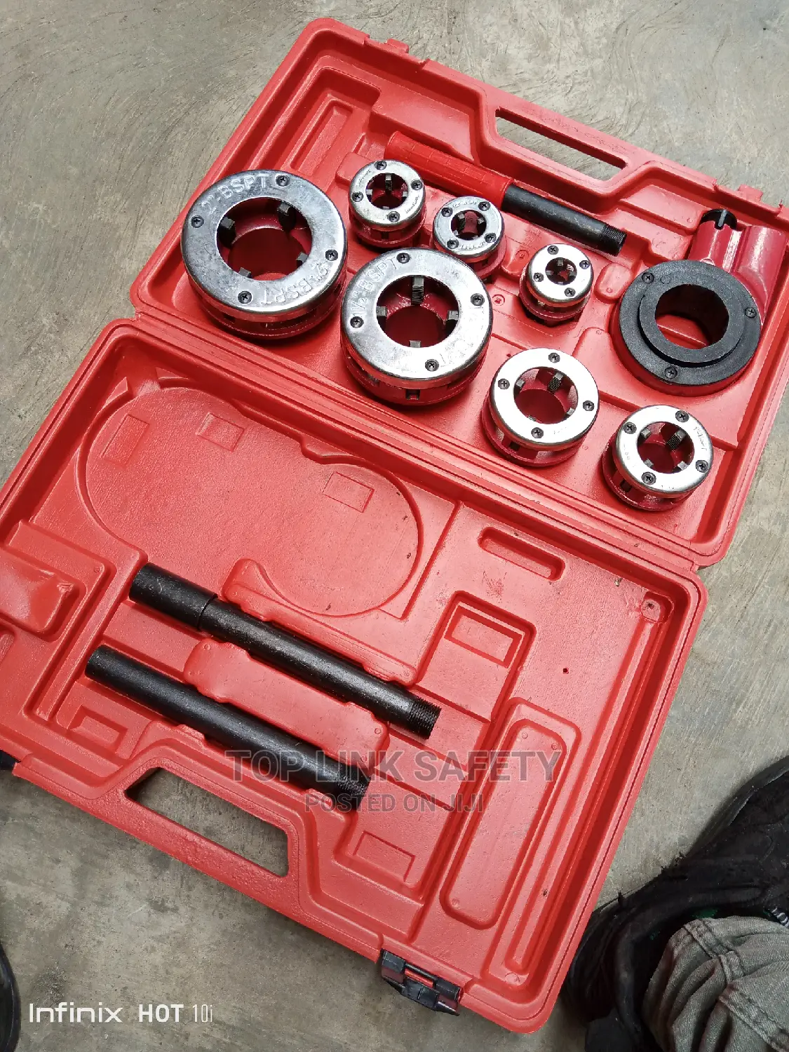 Set of RATCHET DIE STOCK Size 3/8-. 2"