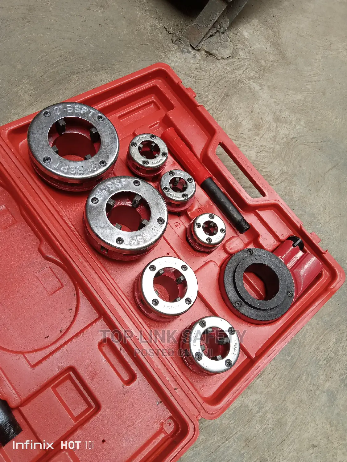 Set of RATCHET DIE STOCK Size 3/8-. 2"