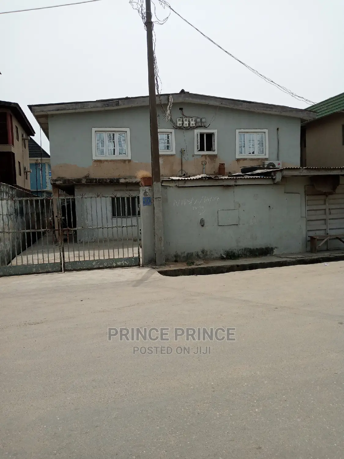 3bdrm Block of Flats in Surulere for sale