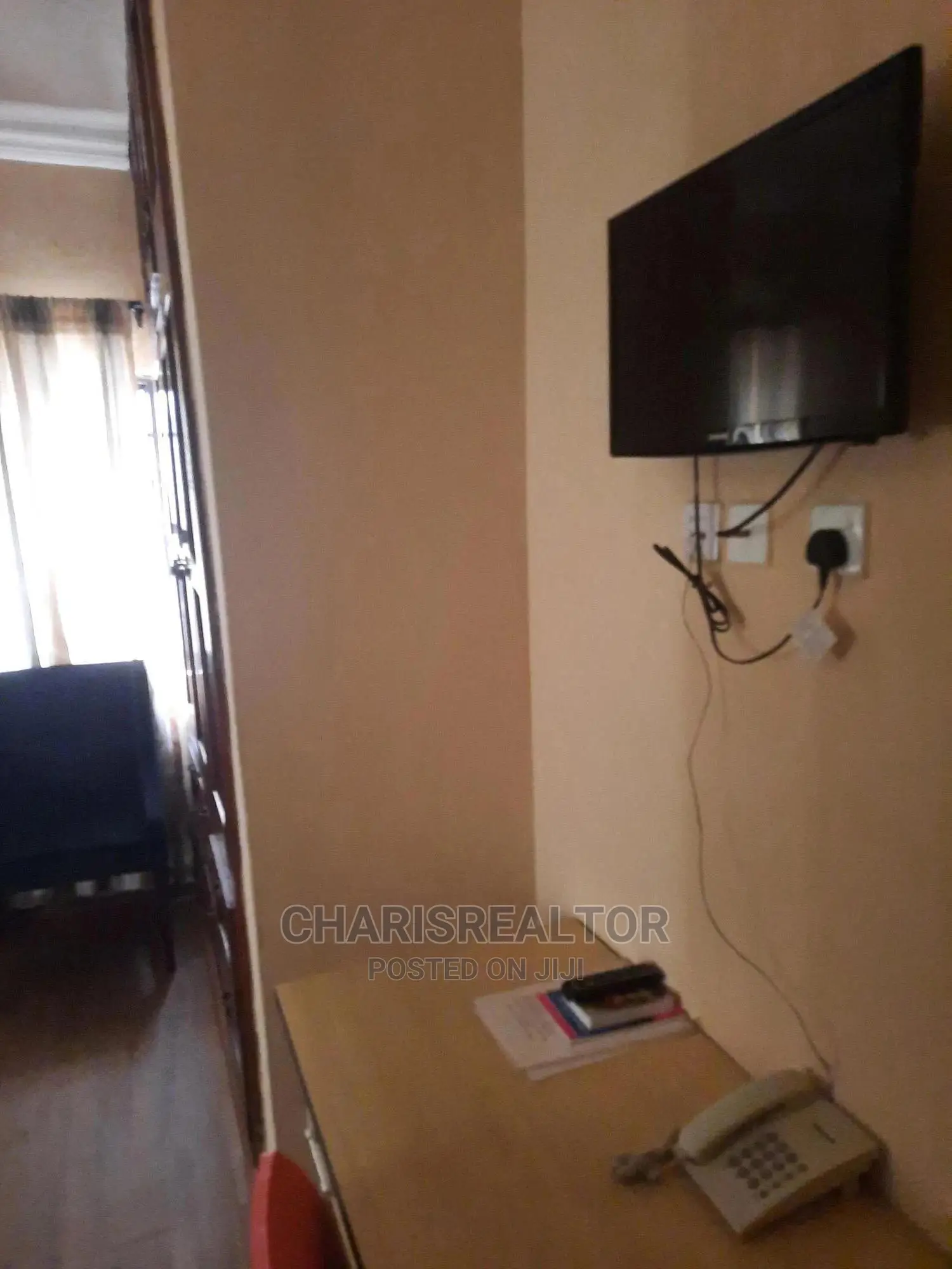 Furnished Selfcon Apartment in Old Bodija for Rent