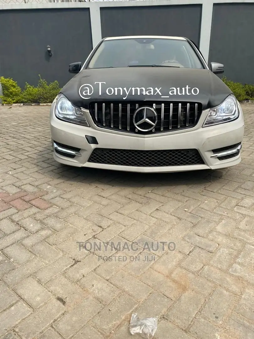 Mercedes Benz C300 Grilles, Headlights, Bumper Upgrade
