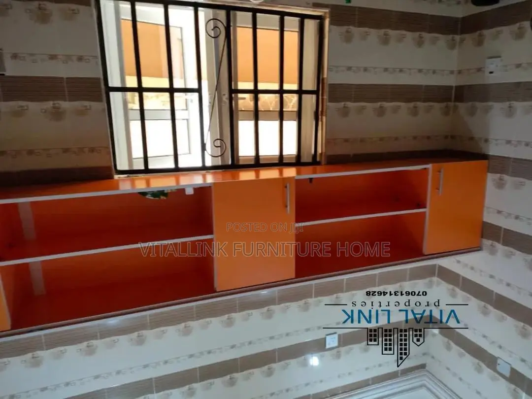 Well Designed Kitchen Cabinet
