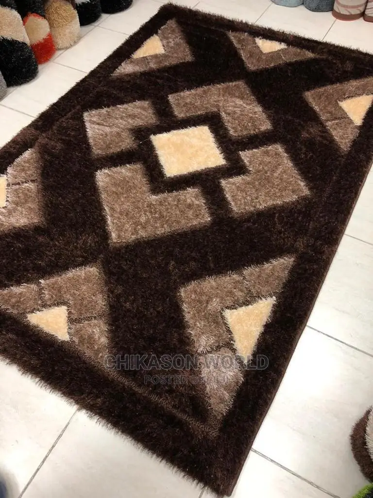 Quality Designer Shaggy Soft Center Rug.