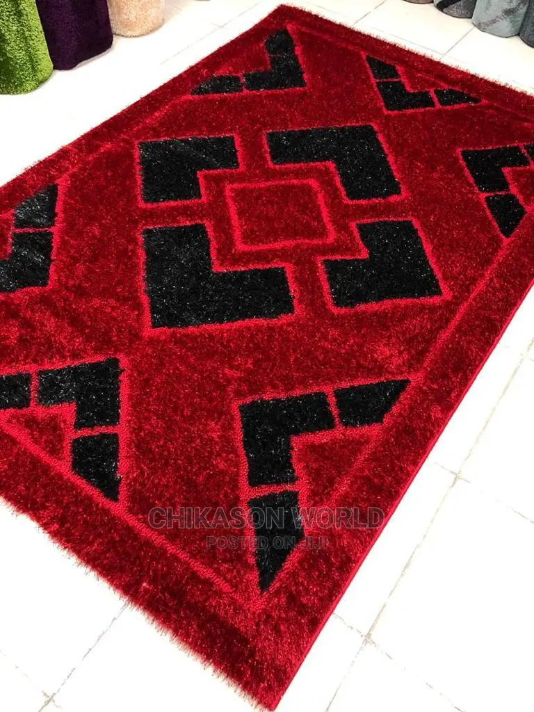 Quality Designer Shaggy Soft Center Rug.