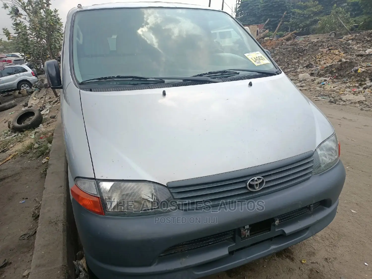 Toyota HiAce 2002 Silver