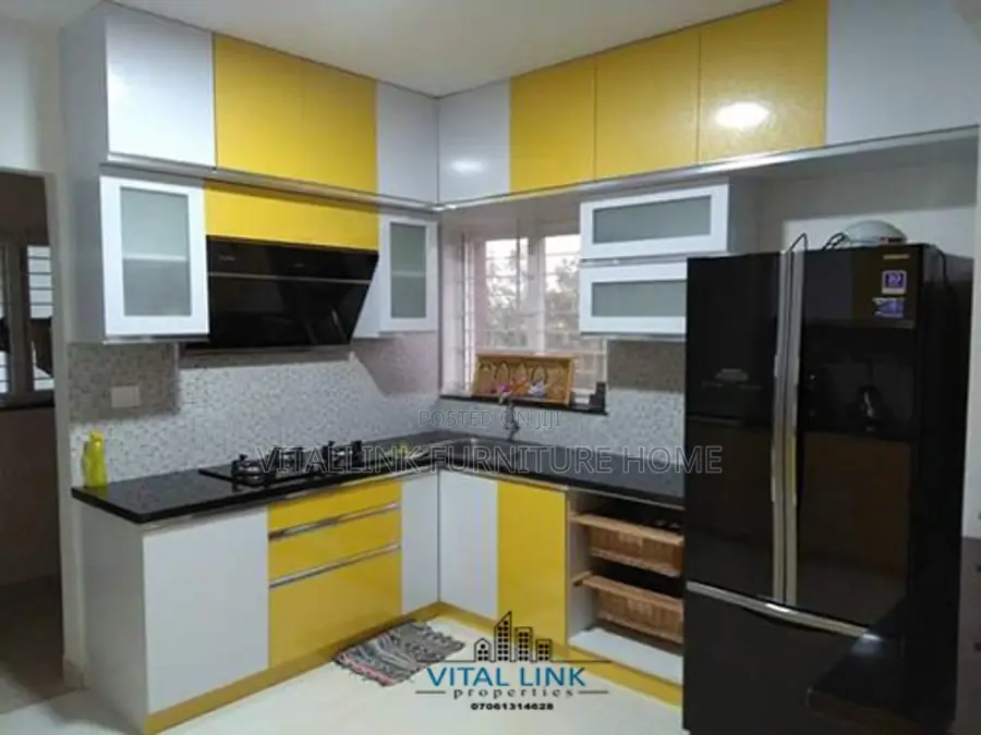 Well Designed Kitchen Cabinet for Your Home