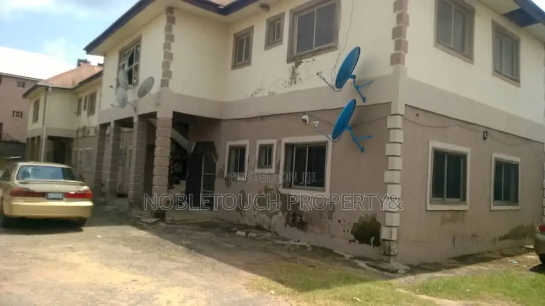 2bdrm Block of Flats in Sabo Abuja for sale