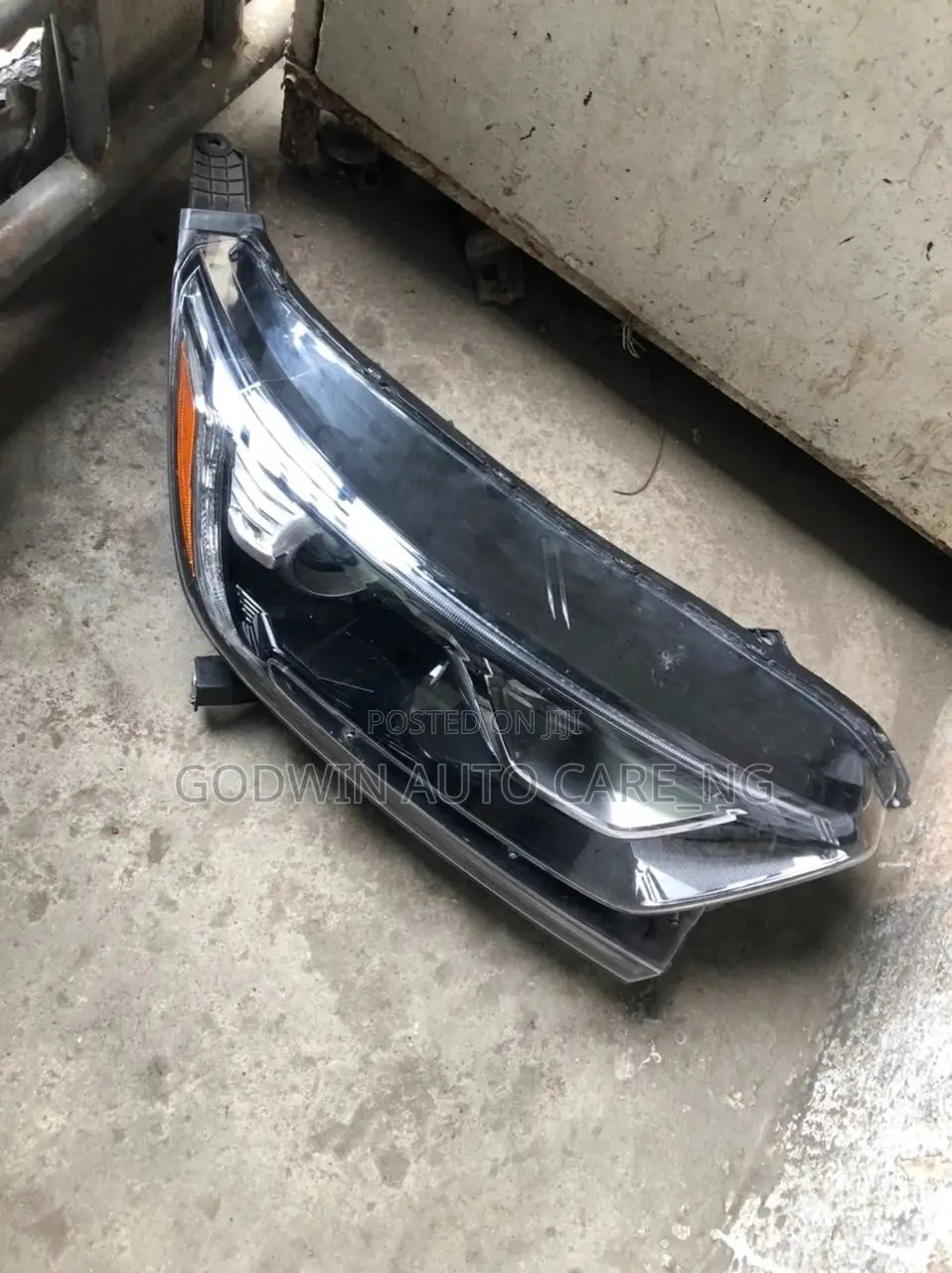 Headlight 2018 Honda CR-V