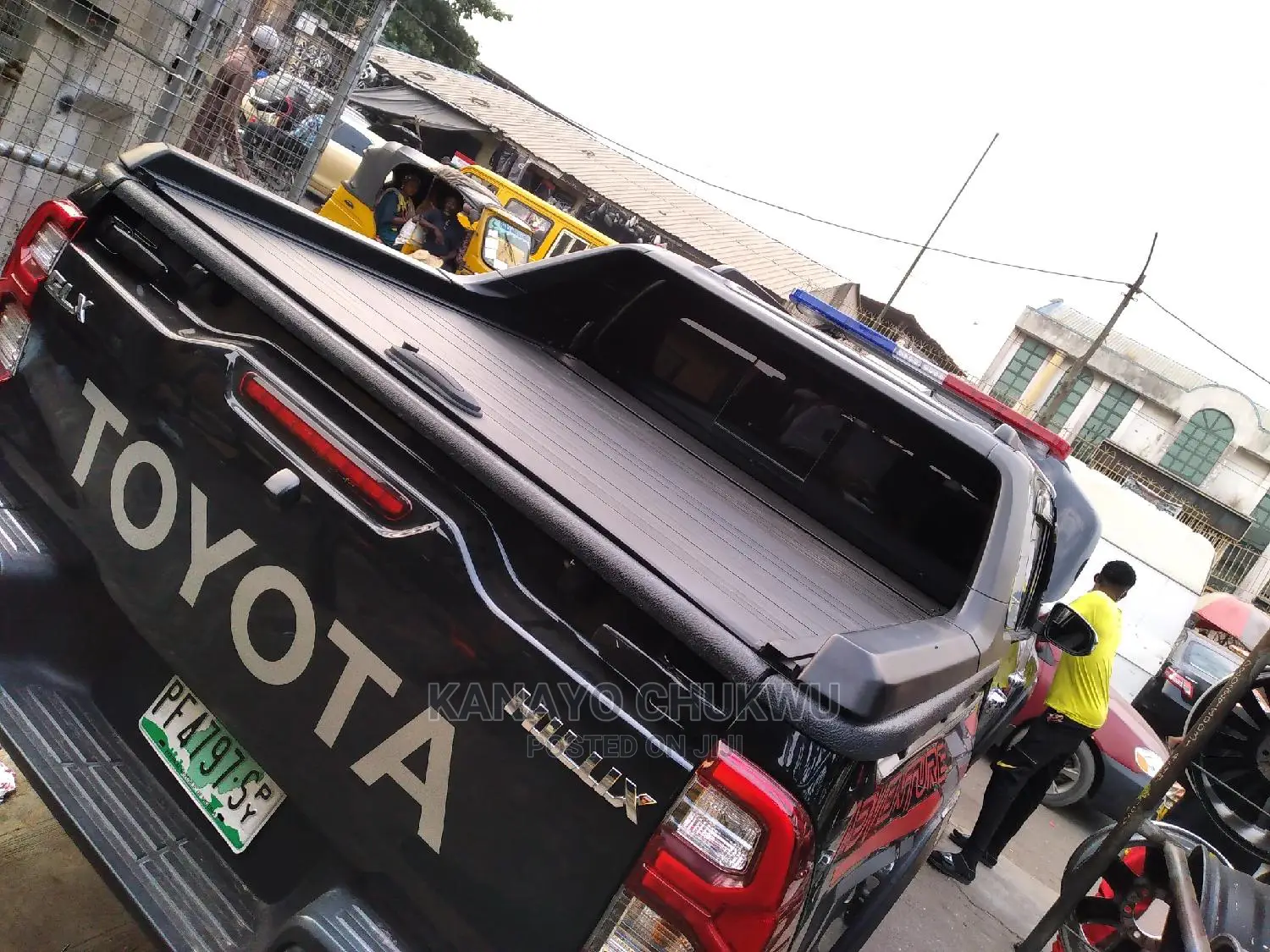 Boots Cover Carryboy Hilux 2022