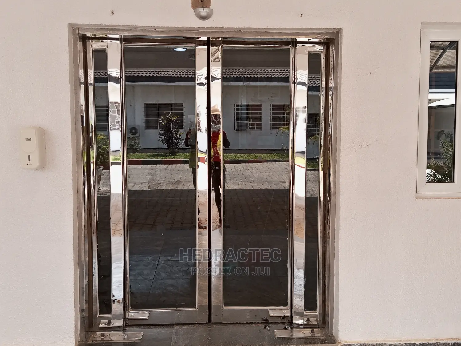 Motion Sensor Gold Door
