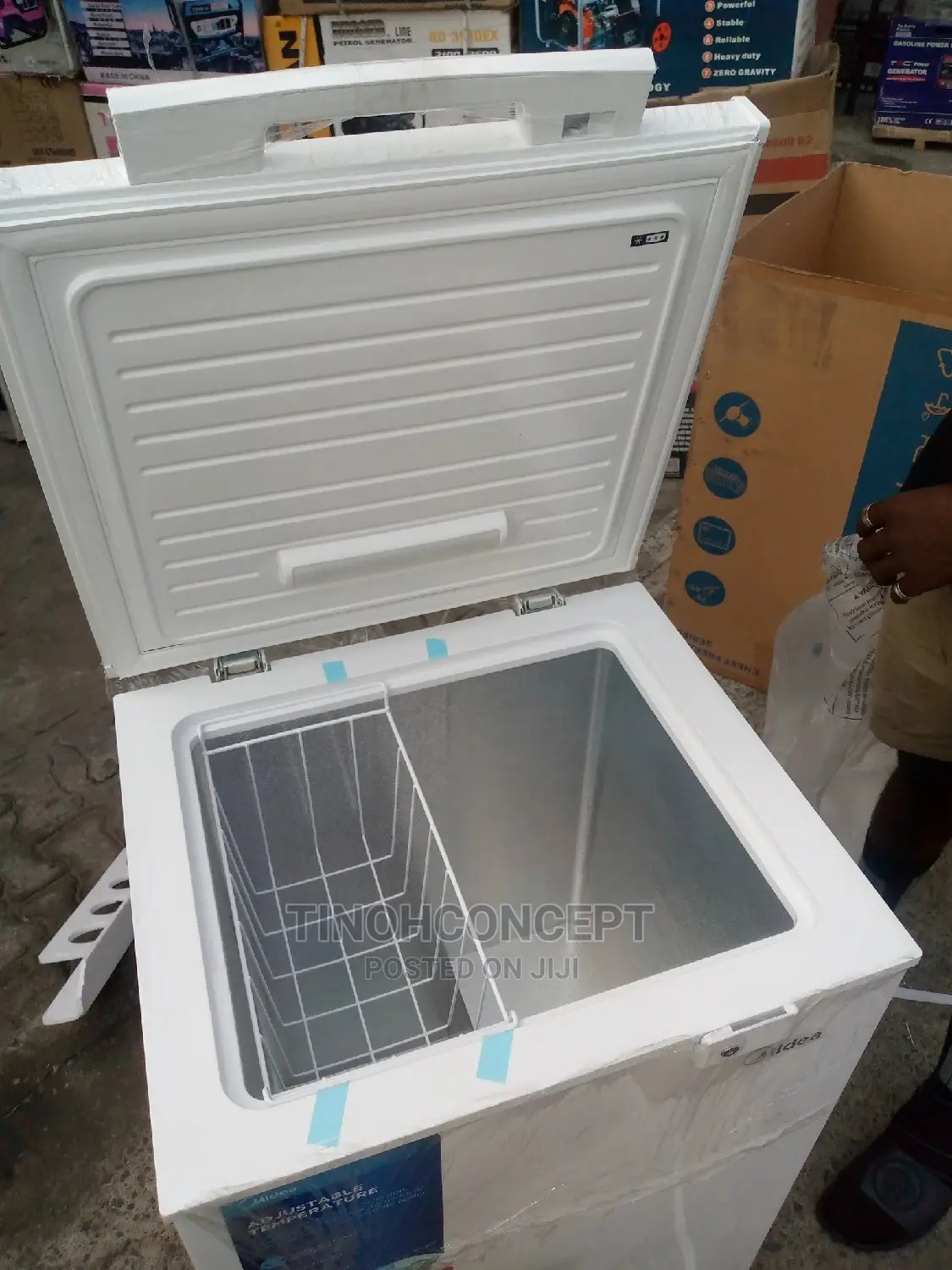 Midea Chest Freezer 130l