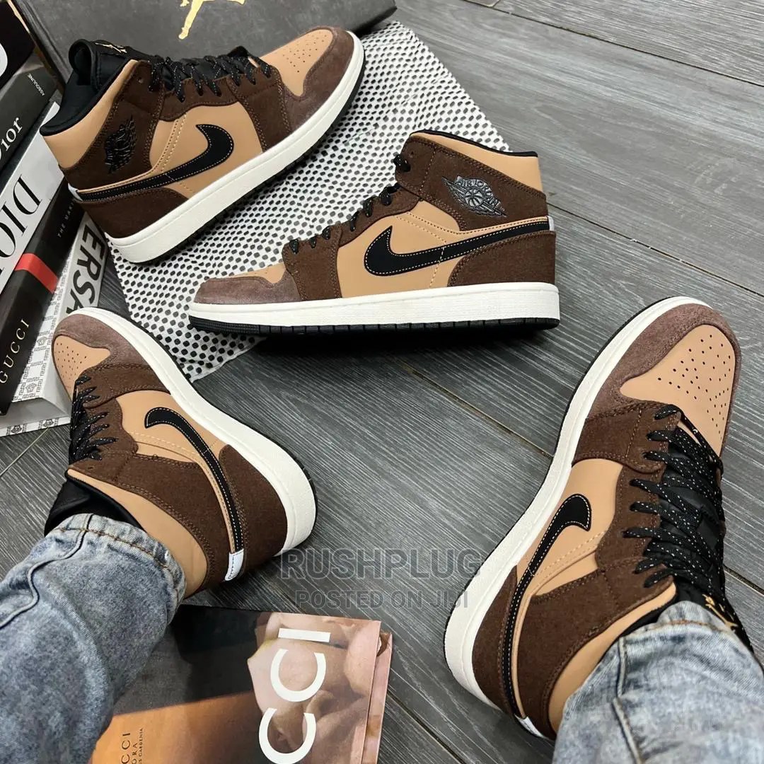 Air Jordan 1 Mid Chocolate Sneakers