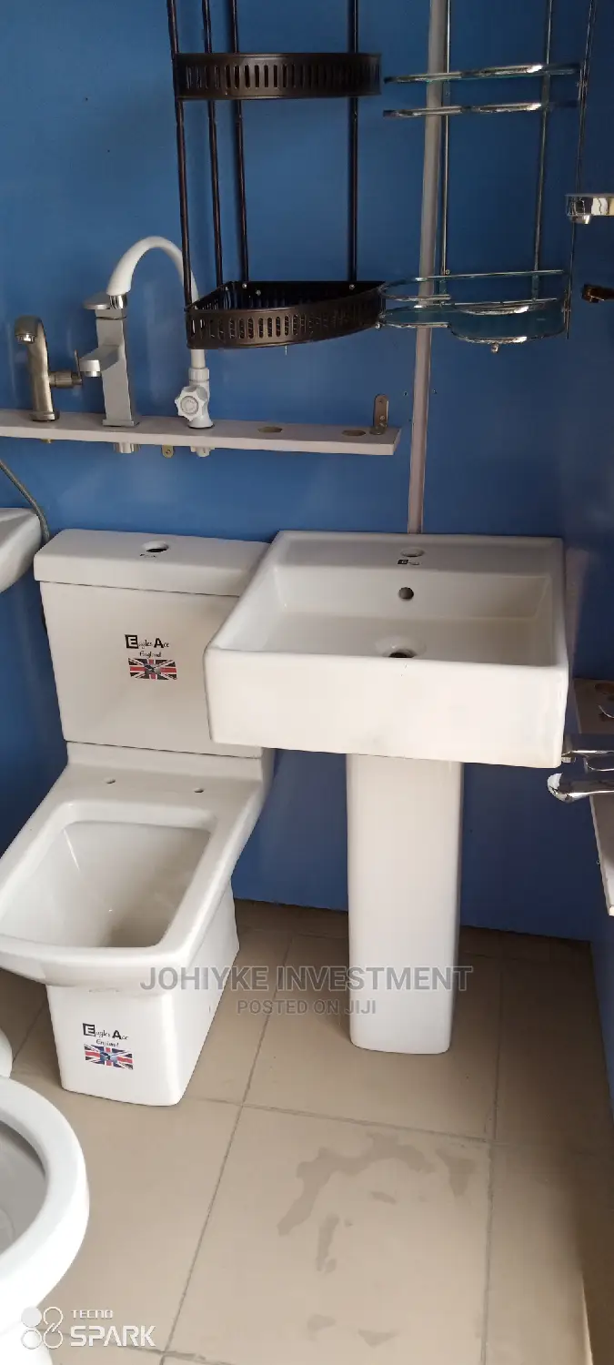 High Quality and Affordable Eagle Standard England Wc