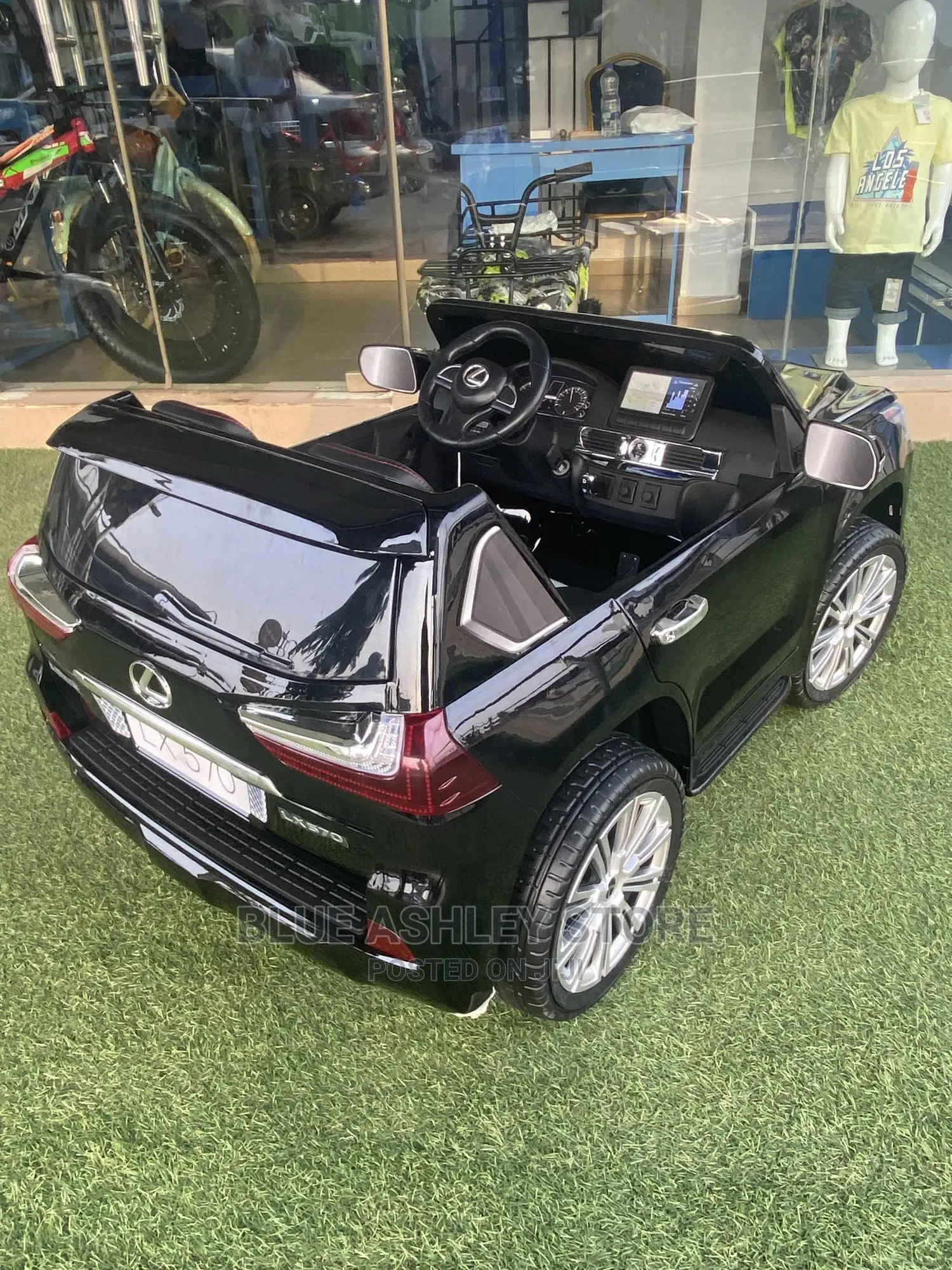 12V Lexus LX 570 With Soft Tyre