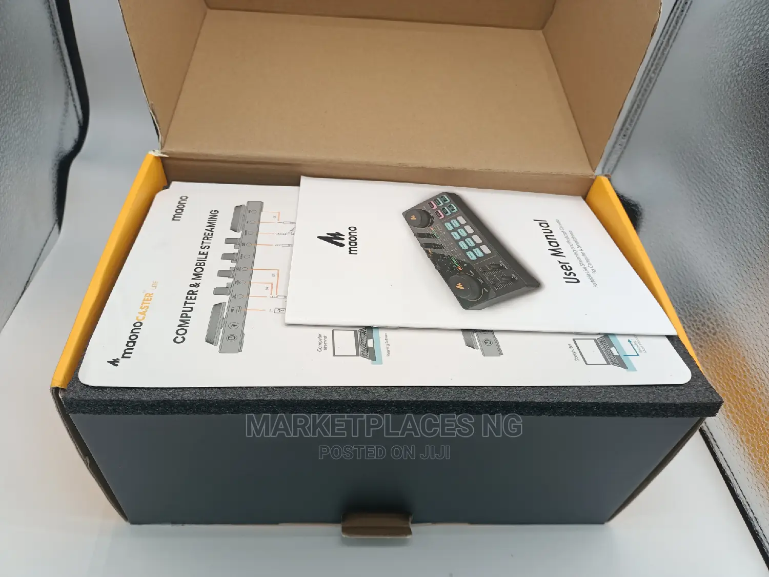 Maonocaster Lite Audio Interface and Microphone for Podcast