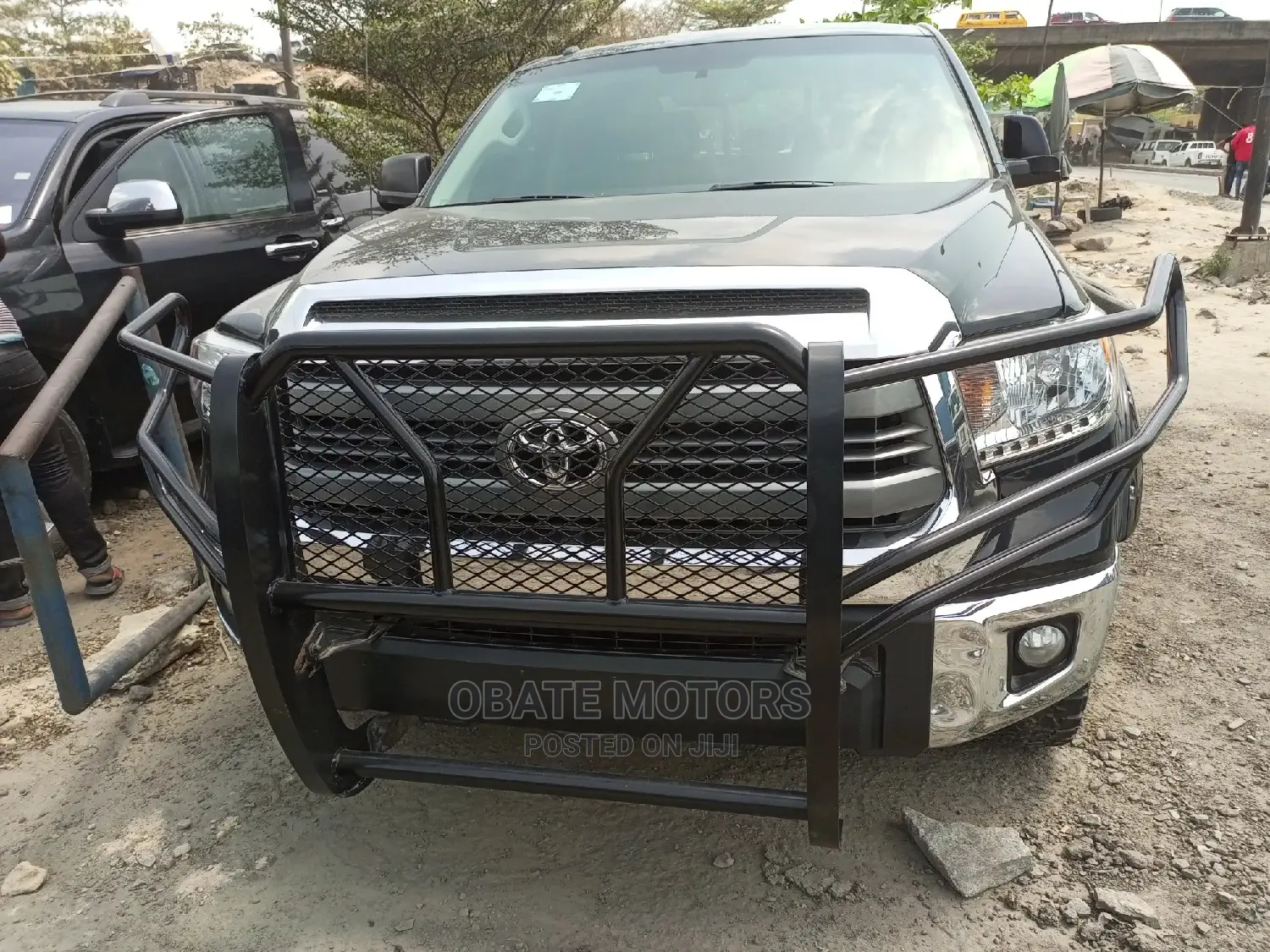 Toyota Tundra 2016 Black