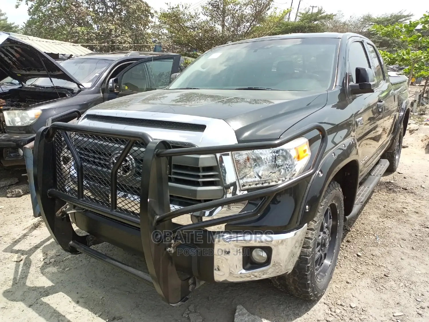 Toyota Tundra 2016 Black