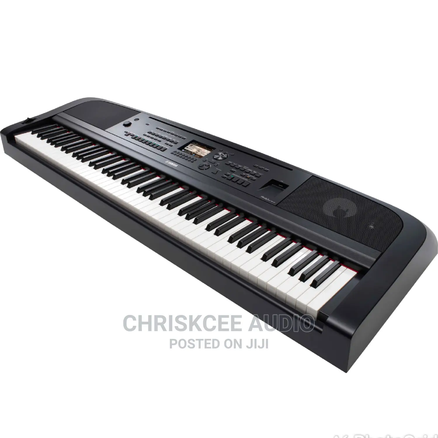 Yamaha DGX-670b 88-Key Digital Grand Piano Keyboard With Stand
