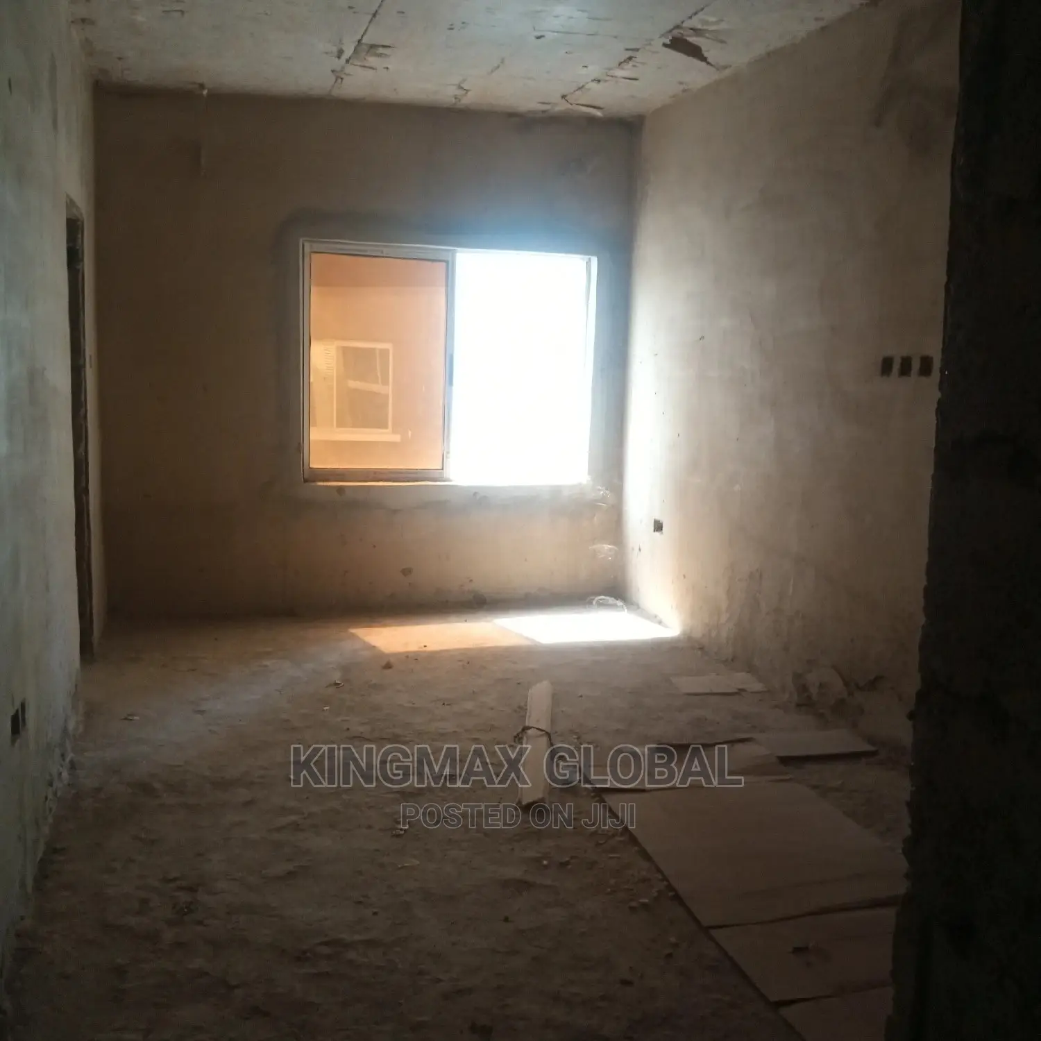 3bdrm Block of Flats in Paradise Estate, Life Camp for sale