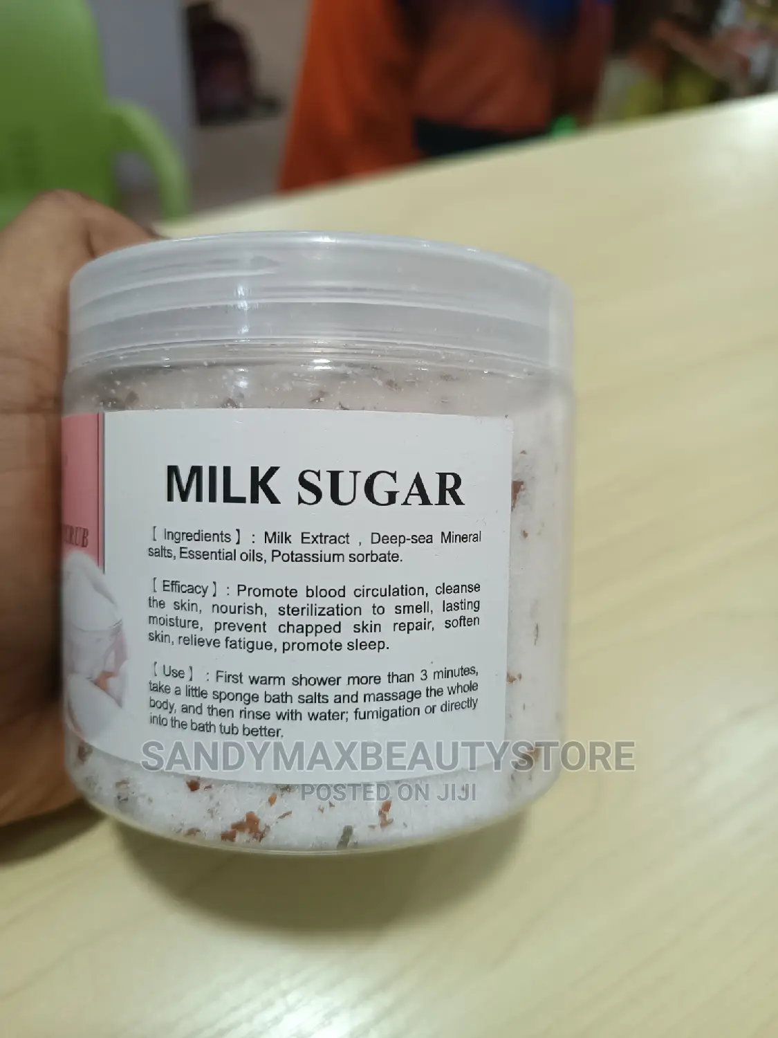 Veet Gold Sugar Scrub