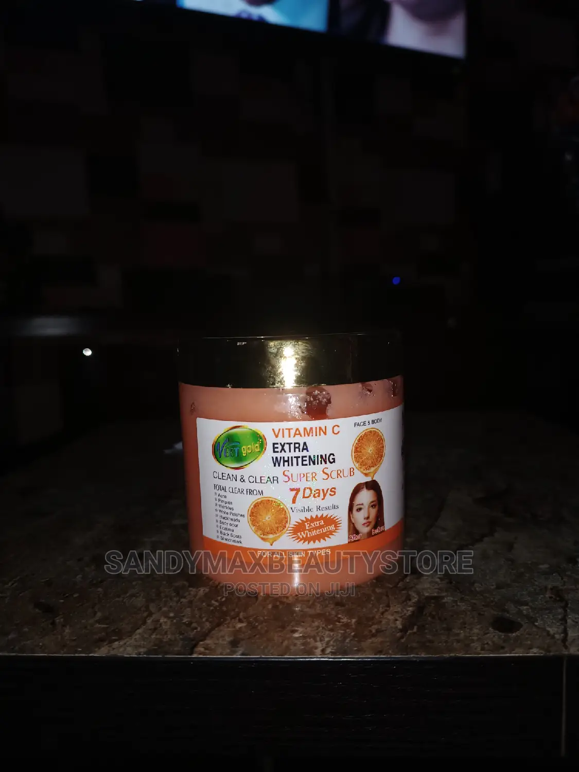 Veet Gold Vitamin C Super Whitening Face and Body Scrub