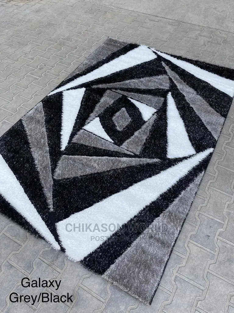 Luxury Living Room Designed Super Soft Royal Center Rug.