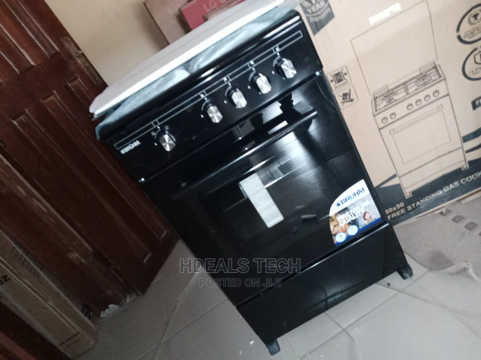 Bruhm Gas Cooker 4 Gas Burner With Black Color and Oven