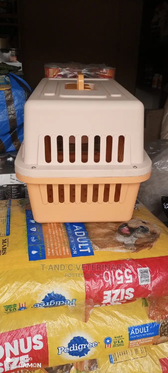 Aviation Pet Dog Plastic Carrier Cage With Water Bowl