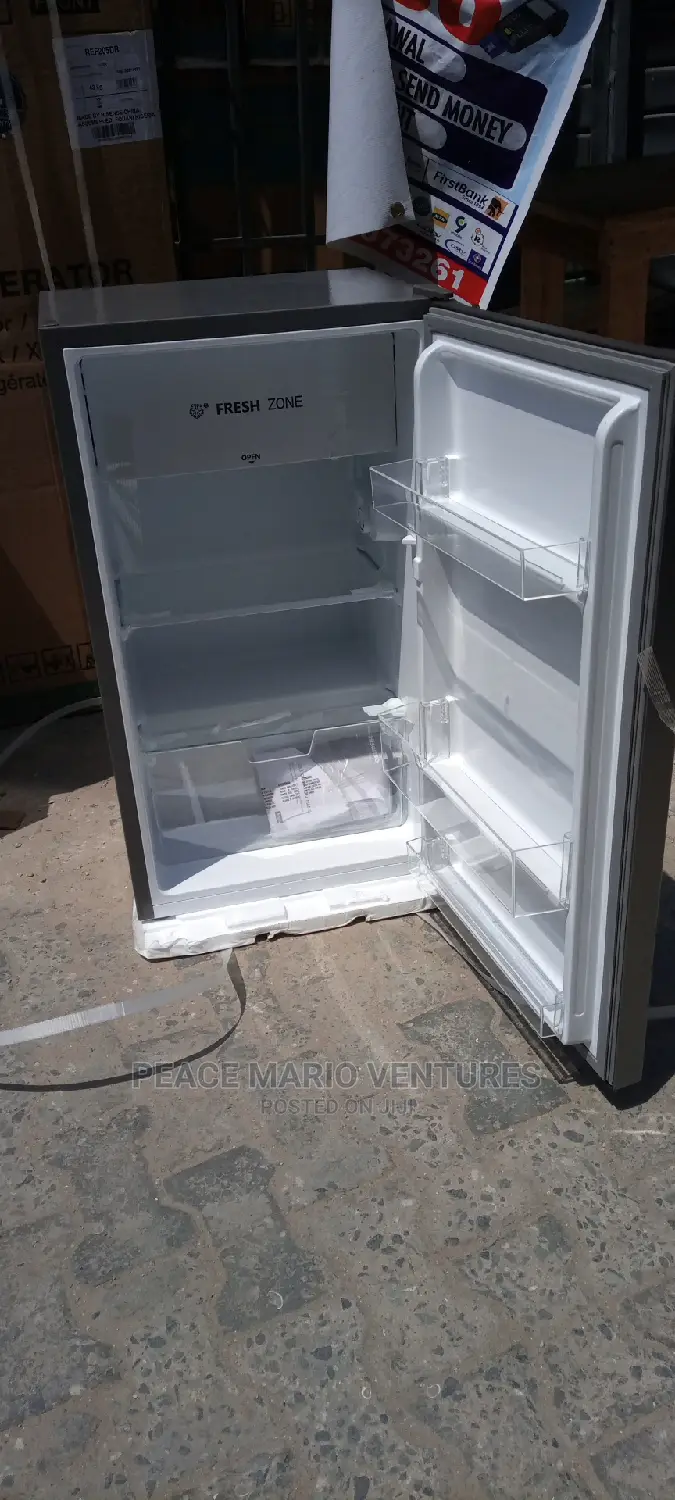 Hisense Standing Table Top Fridge With 1 Year Warranty.