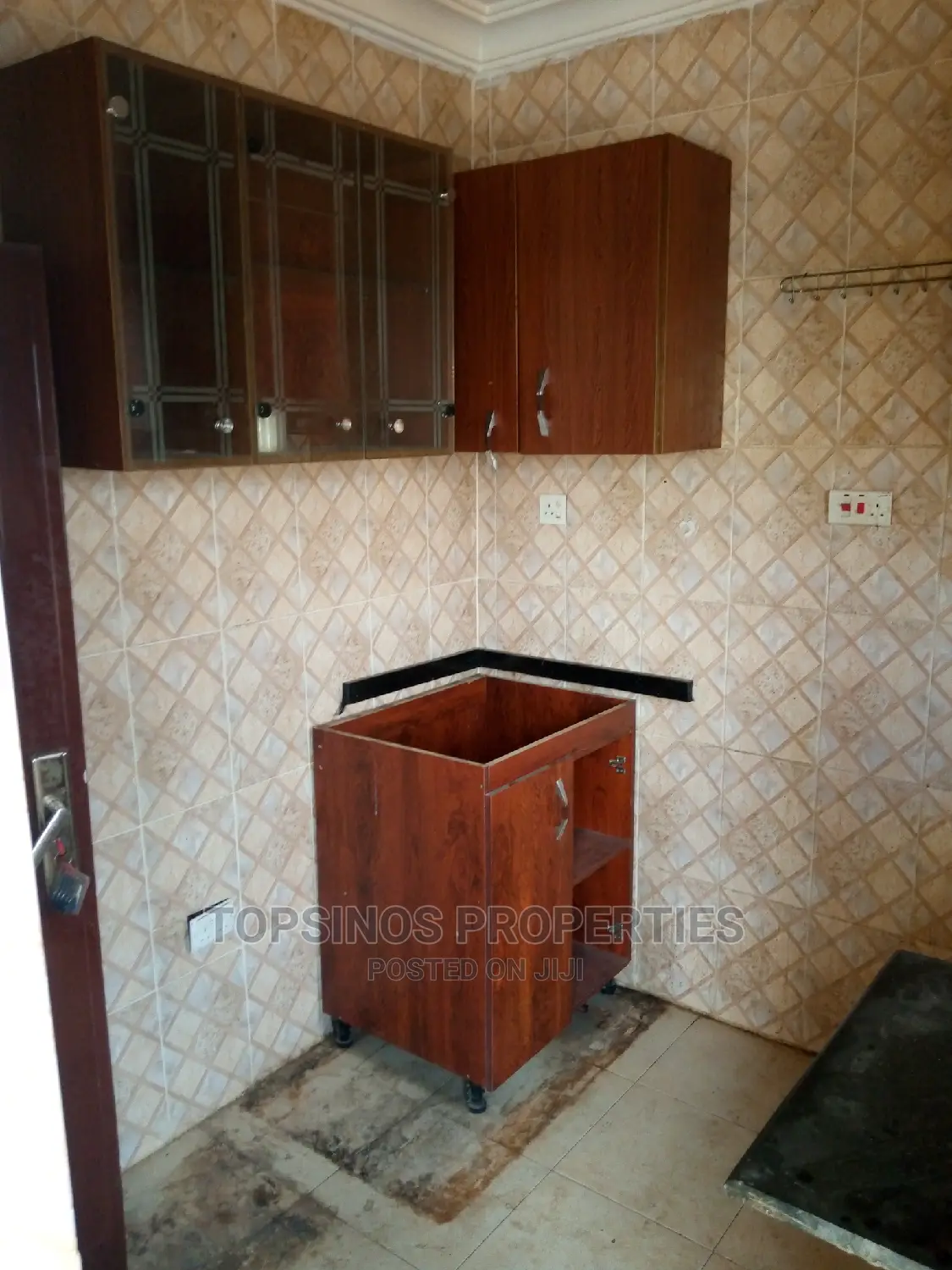 2bdrm Block of Flats in Dawaki for rent