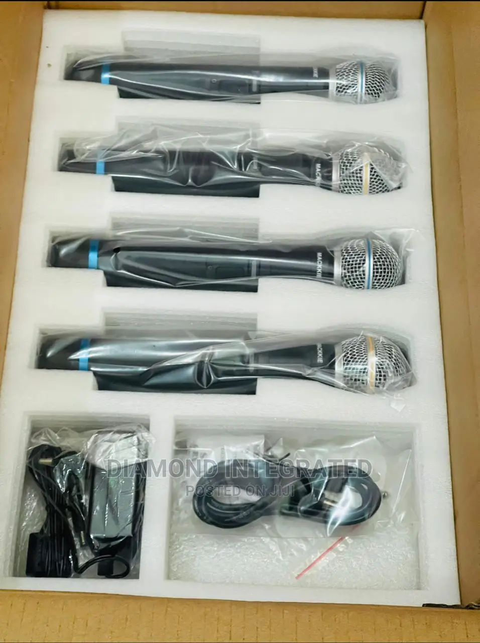 Mackkie 4 in 1 Wireless Microphone