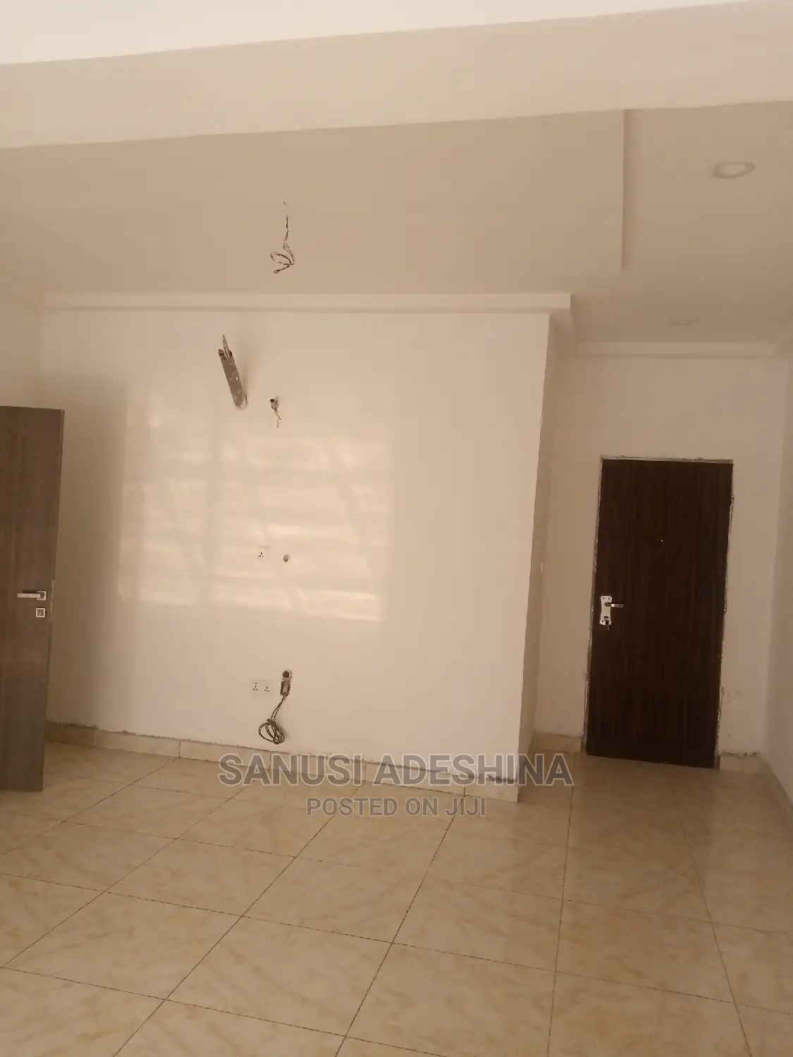 5bdrm Duplex in Life Camp Tarred for rent