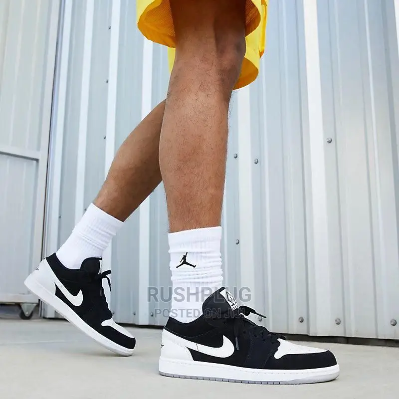Air Jordan 1 Low SE Diamond