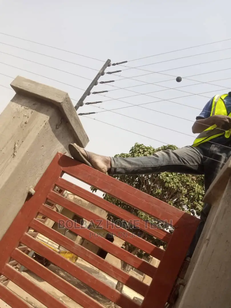 Electric Perimeter Fencing; Security Wire